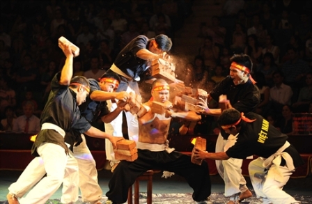 Programme artistique l’âme de la nation - les vagues de la Mer Orientale